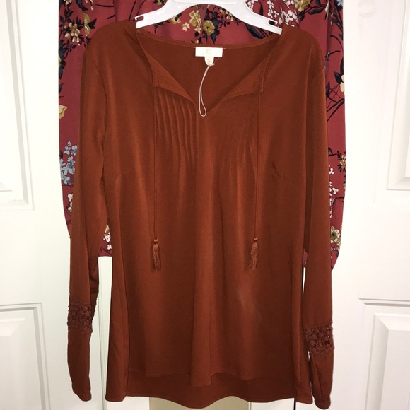 Top - Picture 1 of 1